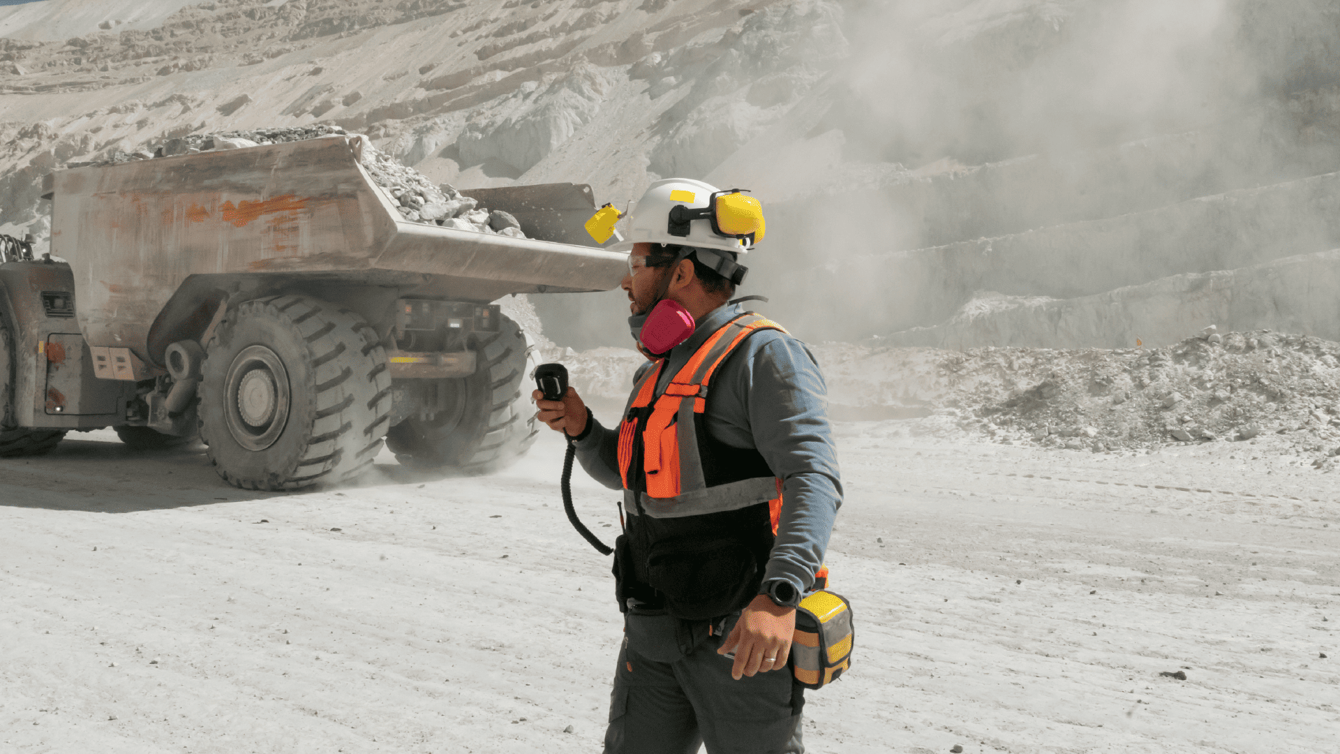 Por qué un radio Motorola IP67 es ideal para lluvia y polvo